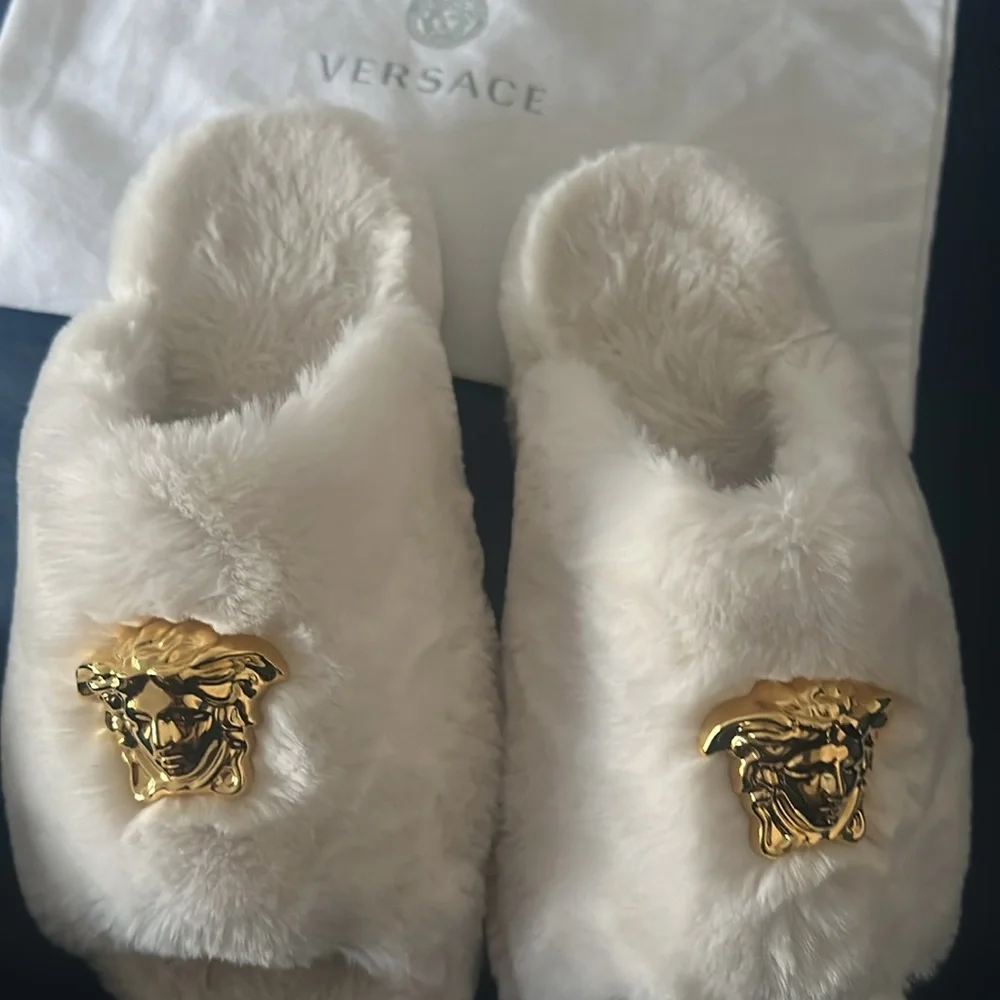 versace white and gold fluffy slipper slides - Picture 2 of 3